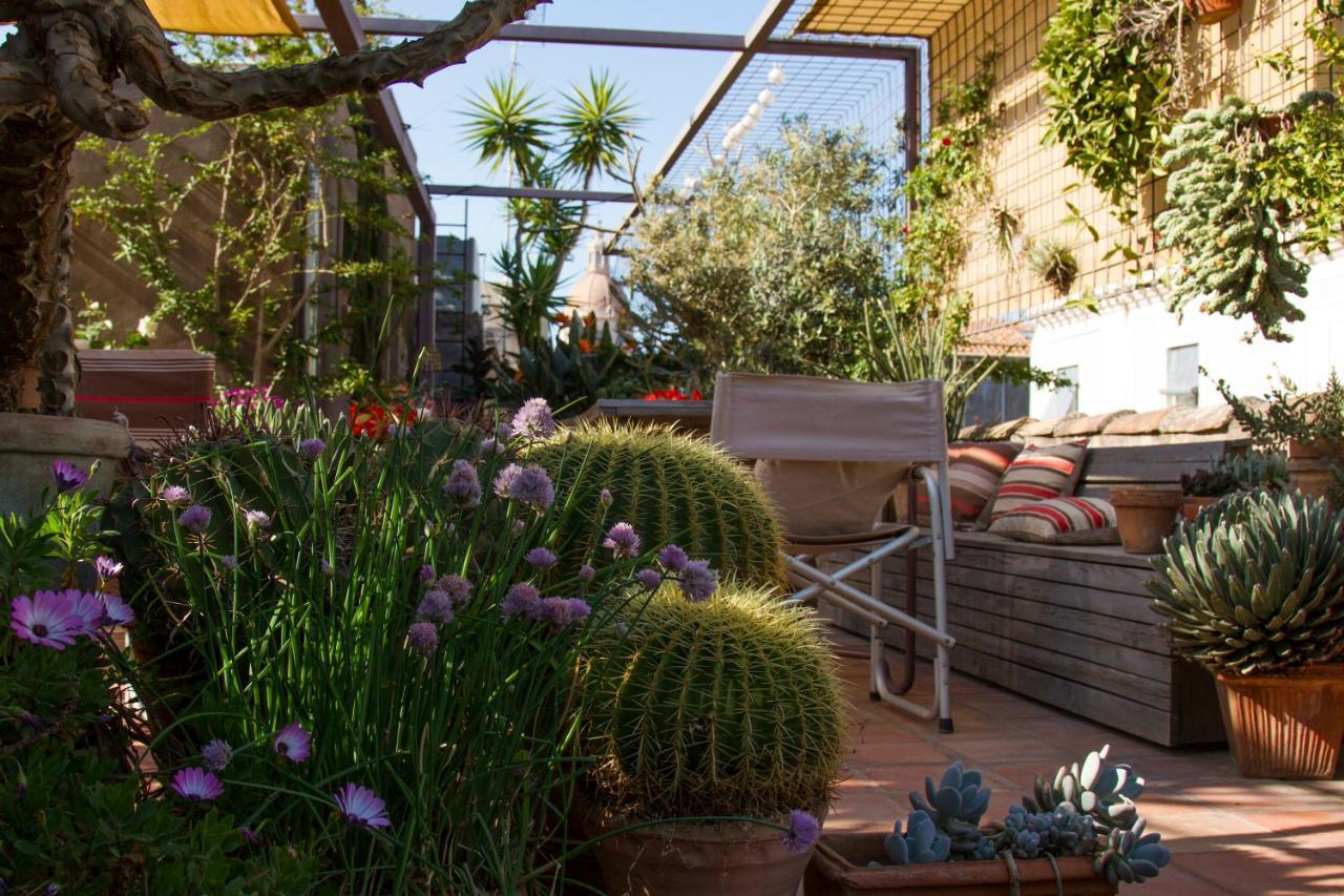 Tre Vie Apartment Con Terrazzo Giardino Pensile CTA Exteriör bild