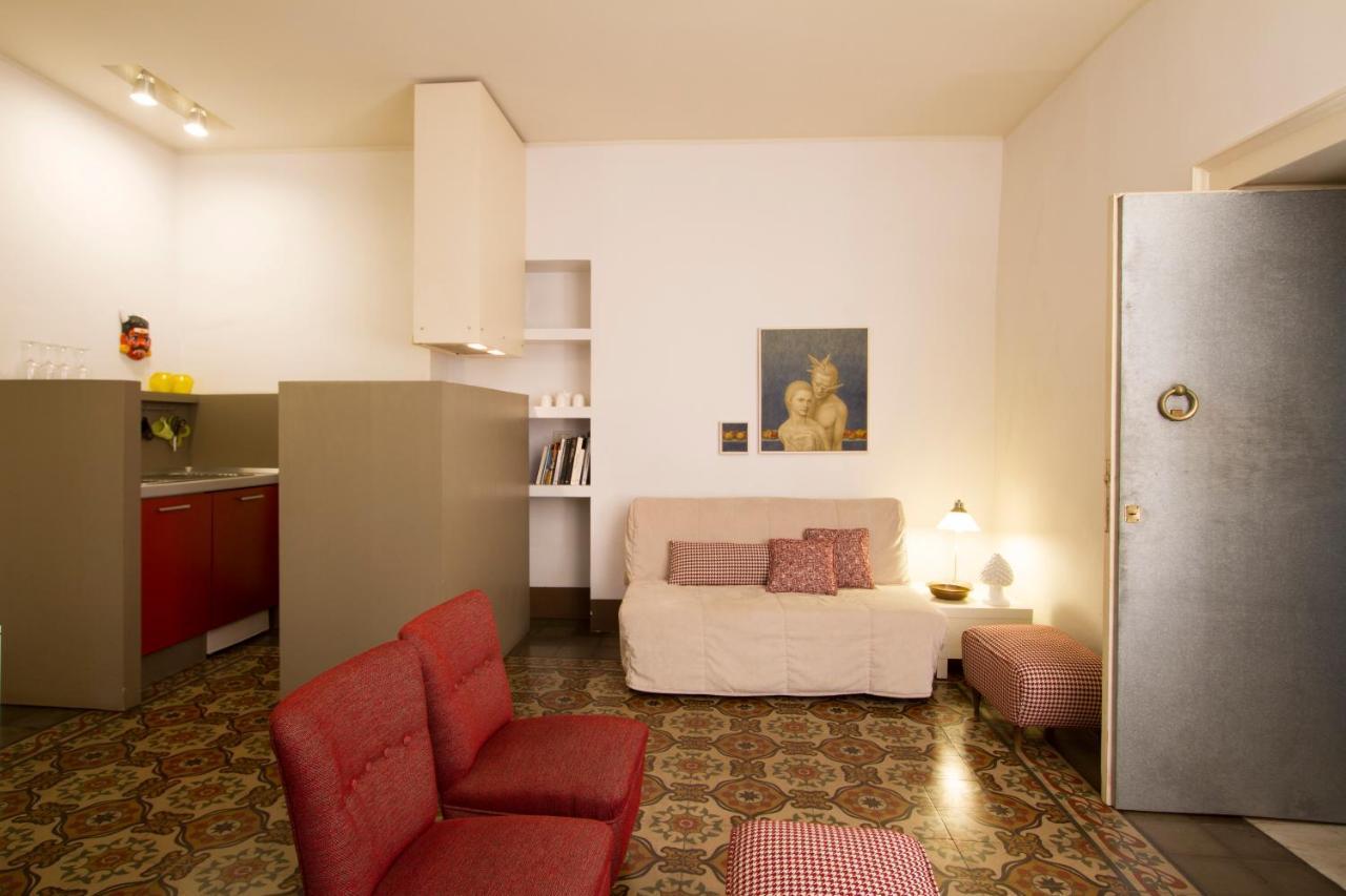 Tre Vie Apartment Con Terrazzo Giardino Pensile CTA Exteriör bild