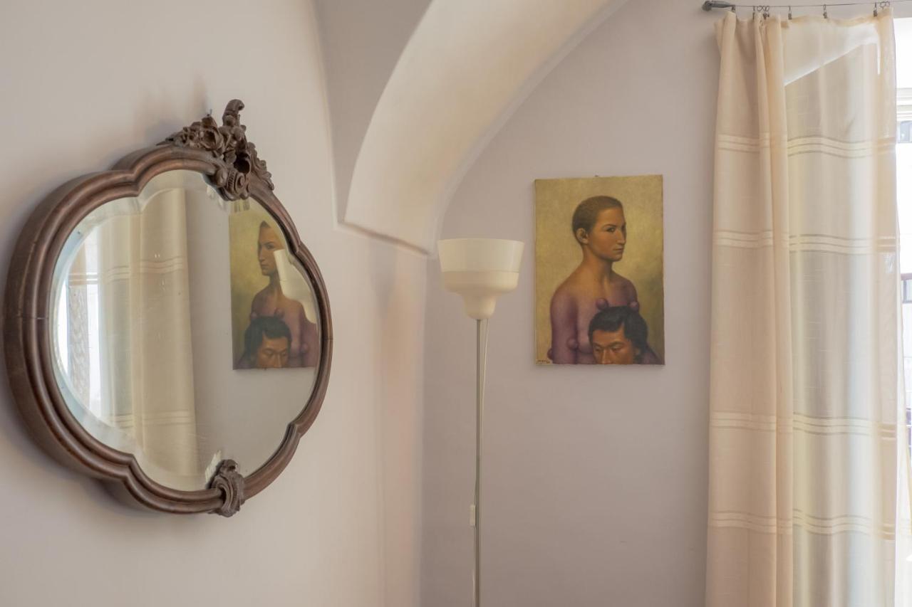 Tre Vie Apartment Con Terrazzo Giardino Pensile CTA Exteriör bild